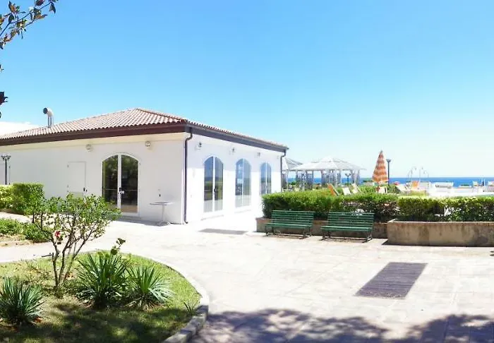 Otel Estella Club Montepaone