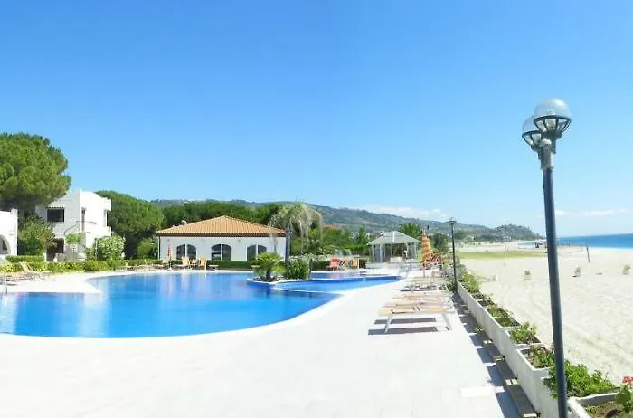 Estella Club Otel 4*